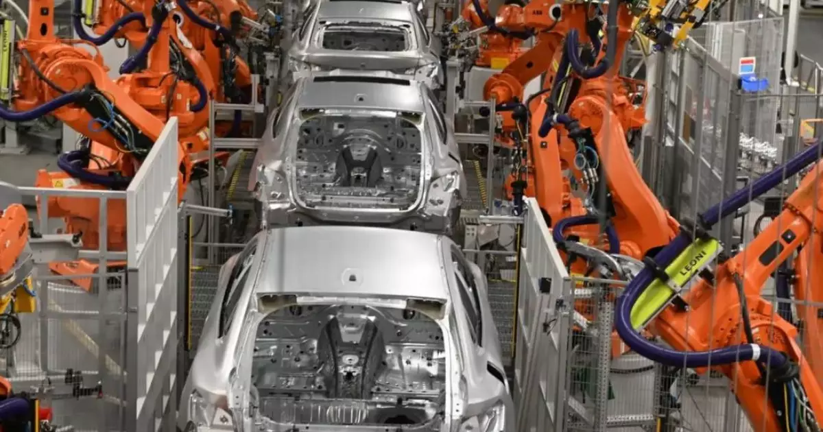  BMW отзывает 330 тысяч автомобилей из-за риска возгорания 