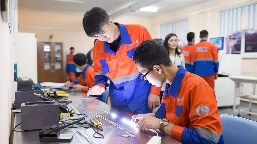 Елімізде техникалық және кәсіптік білім беру жүйесі қалай қалыптасып келеді