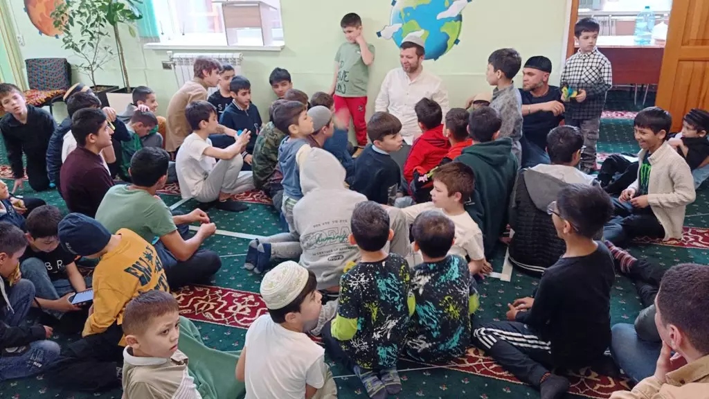 Оқушыларға ораза ұстауға заңмен тыйым салу ұсынылды