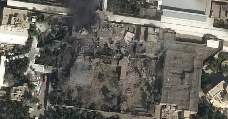 СМИ сообщили о разрушении резиденции верховного лидера Ирана