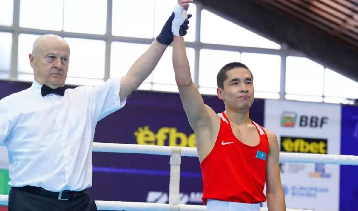 Бокстан Қазақстан-Өзбекстан дуэлі: Даниал Сәбит финалға жекпе-жексіз шықты