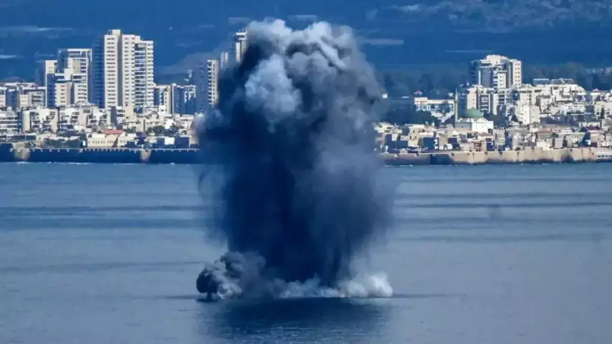 Иран Израильге ондаған зымыран ұшырды