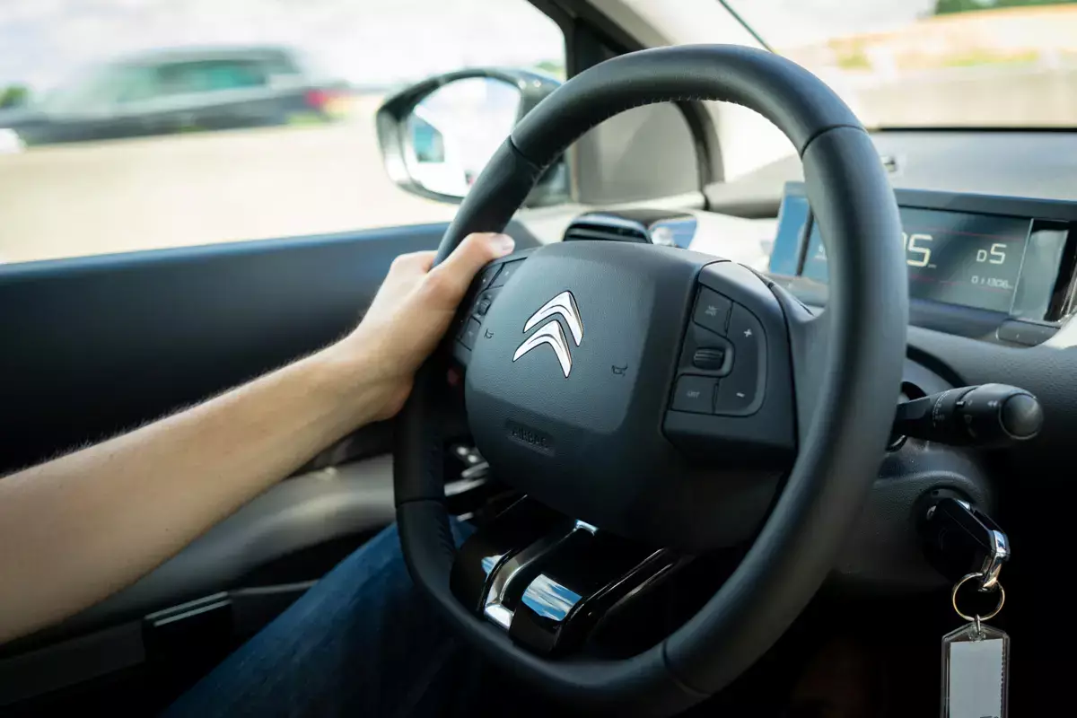 Казахстанцы смогут получить свидетельство об окончании автошколы в режиме онлайн - новости на Lada.kz 28.02.2026