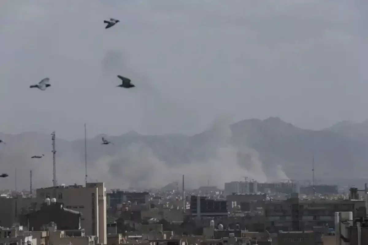 «Закончится катастрофой». Нападение на Иран вызвало панику во Франции