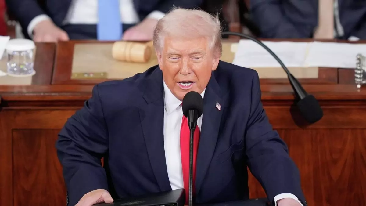 Трамп Хаменейдің қаза тапқанын растады