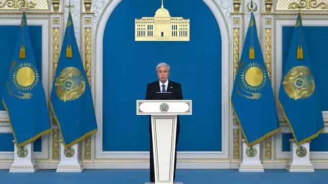 Токаев приказал перевести все силовые структуры Казахстана на круглосуточный режим работы.