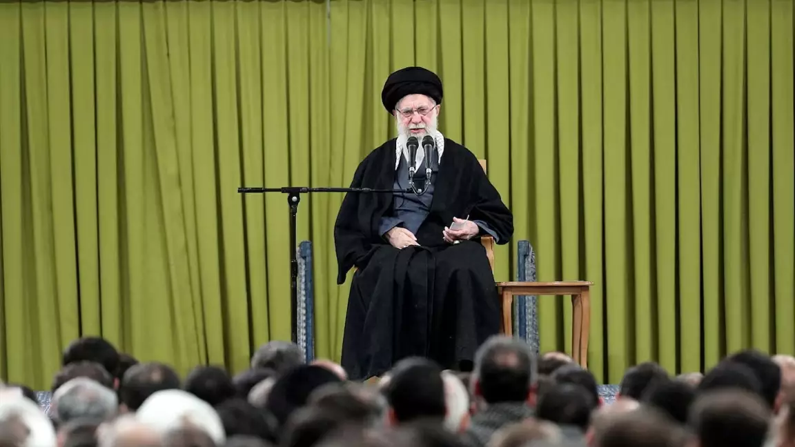 Иранда Хаменейдің қазасына байланысты 40 күндік аза тұту күні жарияланды