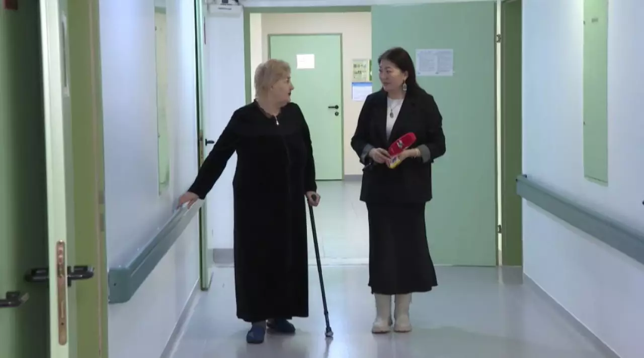 Ақхалаттылар алғысқа бөленді