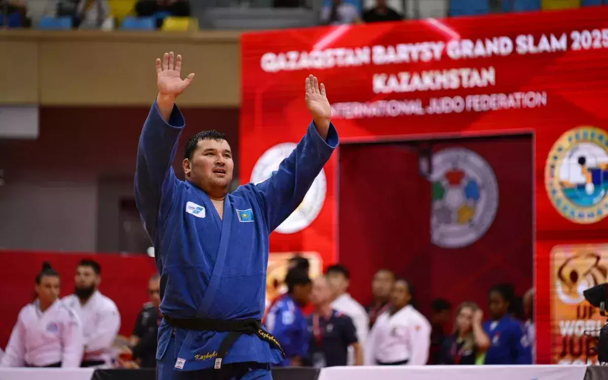 Ташкенттегі Grand Slam: «Қазақстан барысы» өзбек алыбынан жеңілді