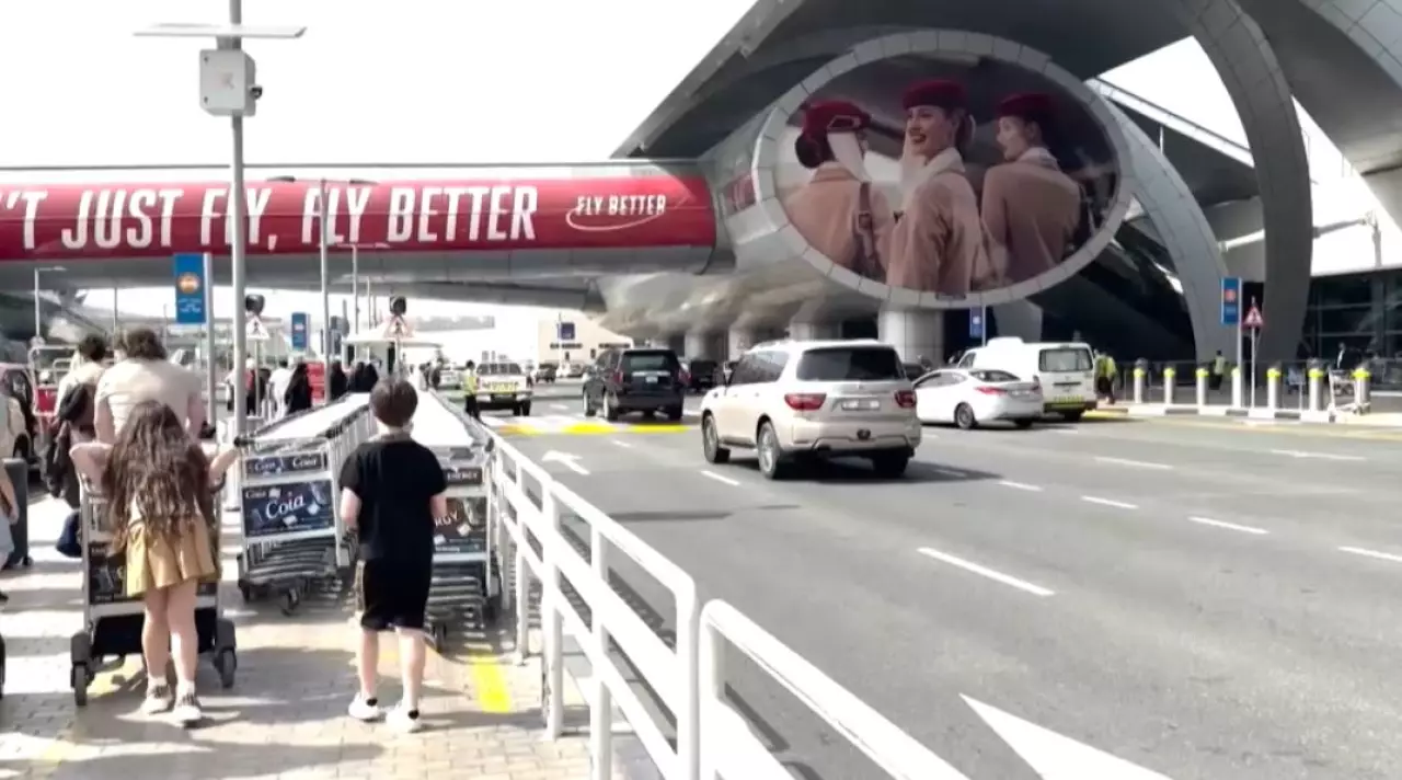 Таяу Шығыста мыңдаған рейс тоқтатылды