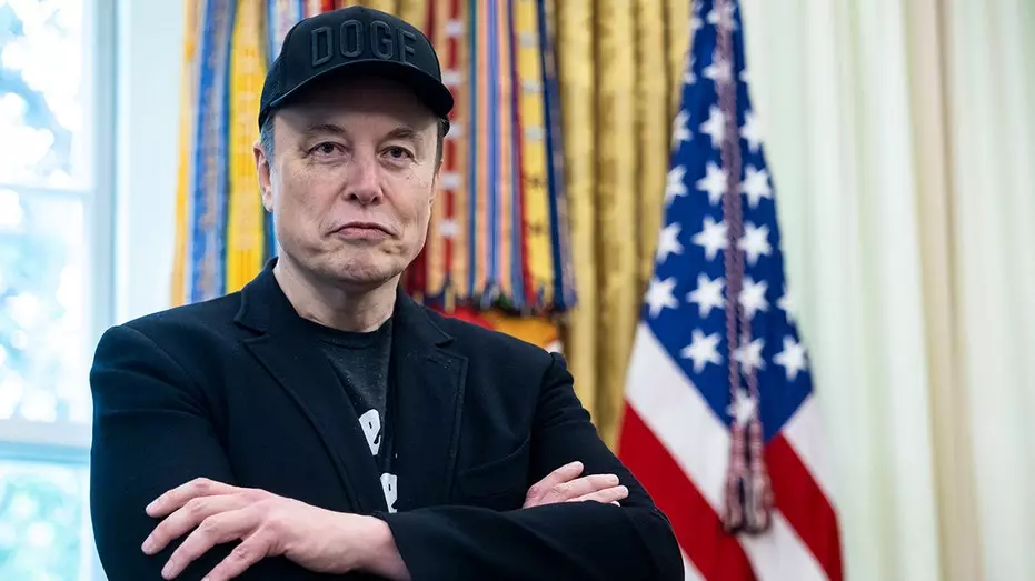 Маск заявляет о рекордной посещаемости X на фоне ударов США и Израиля по Ирану.