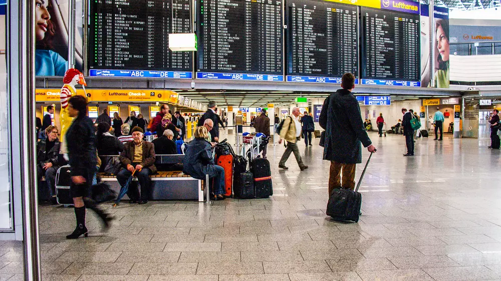 Отменены около 30 рейсов в Казахстан из стран Ближнего Востока: куда обращаться