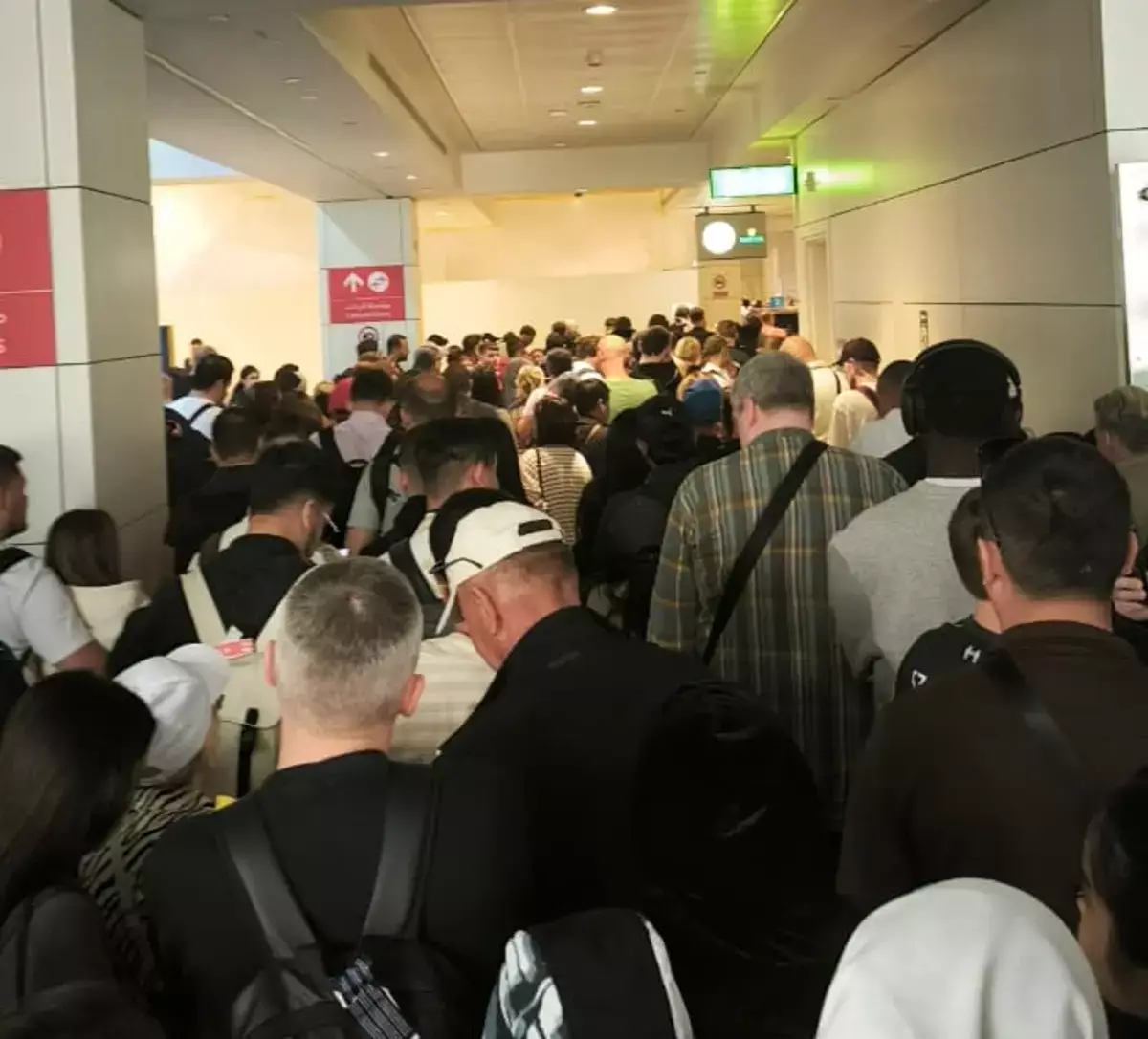 Воздушная тревога и закрытое небо: турист из Актау рассказал о ситуации в Дубае - новости на Lada.kz 01.03.2026