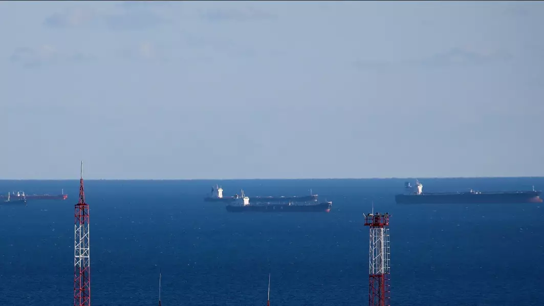 Иран АҚШ пен Ұлыбританияның үш танкеріне шабуыл жасағанын жариялады