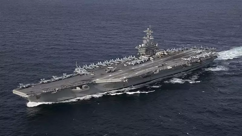 Авианосец Abraham Lincoln стал целью баллистических ракет Ирана