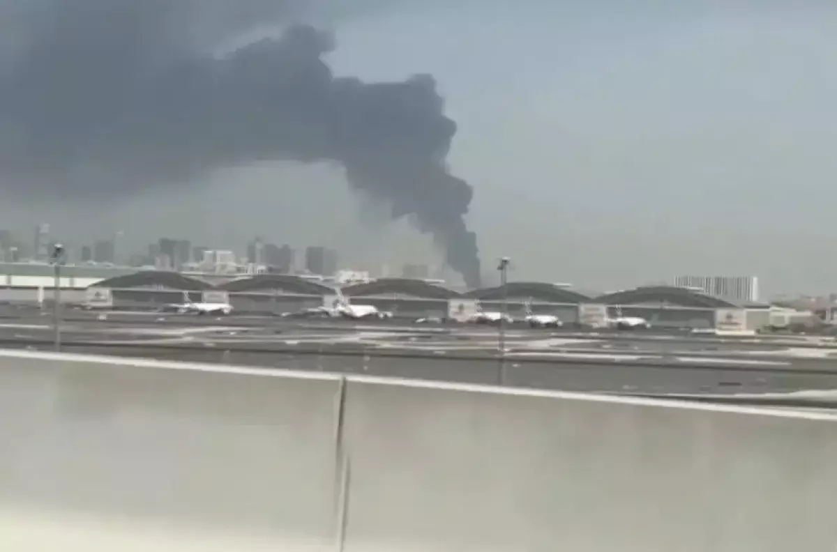 В ОАЭ заявили о пострадавших при ударе по аэропорту Дубая