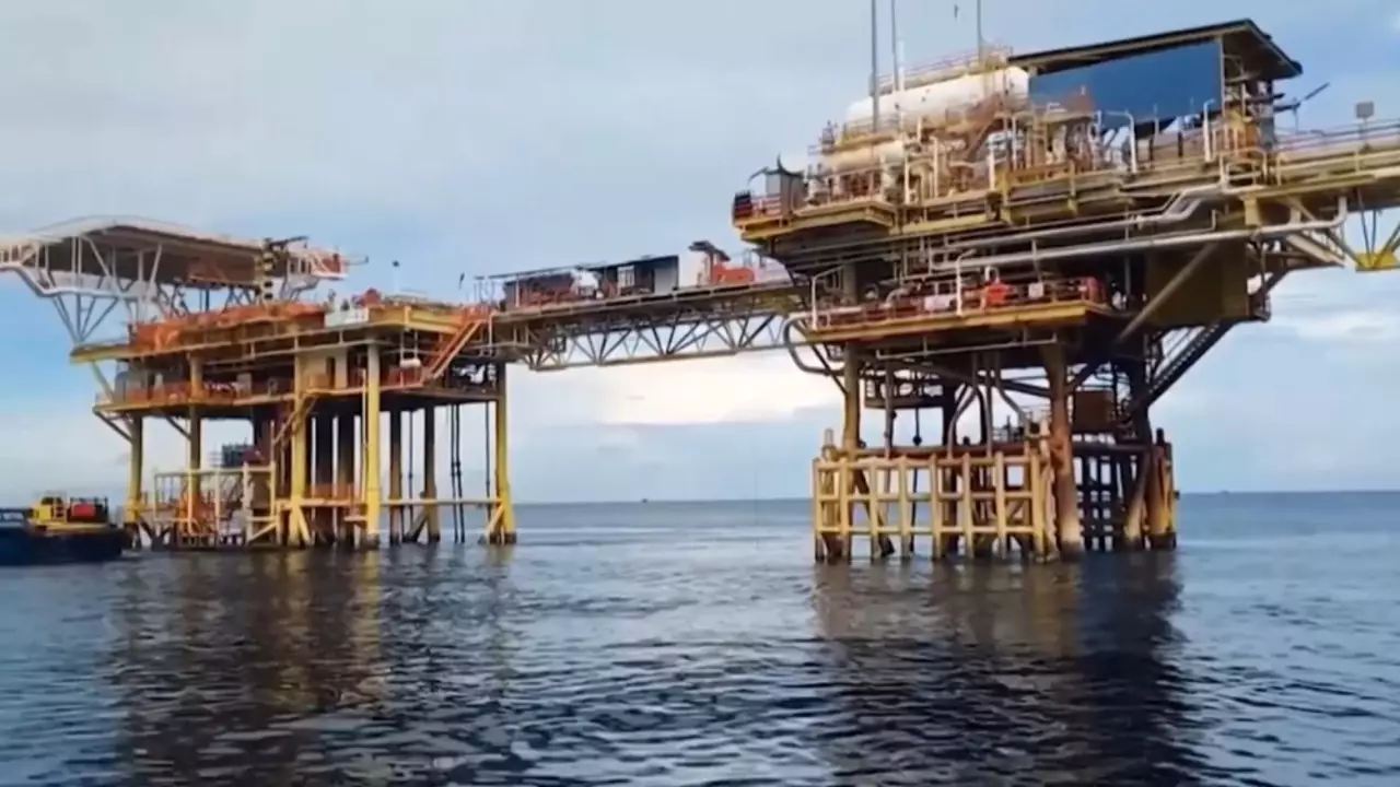 Иран Ормуз бұғазын ашпай қойса не болады?