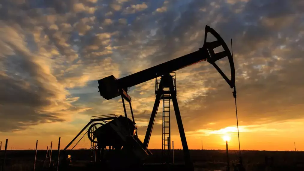 АҚШ – Иран – Израиль арасындағы геосаяси дауыл: мұнай бағасы күрт өсті