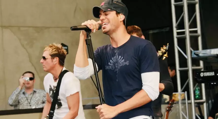 Энрике Иглесиас выступит в Казахстане