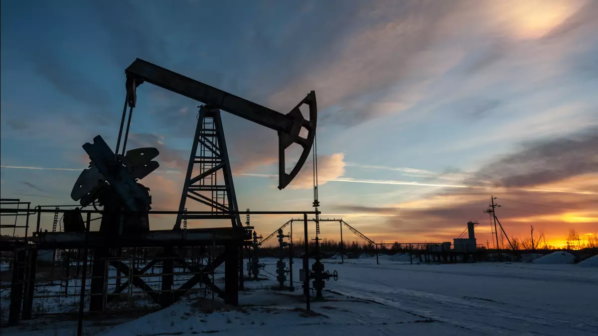 Нефть марки Brent превысила $80 на фоне угрозы поставкам