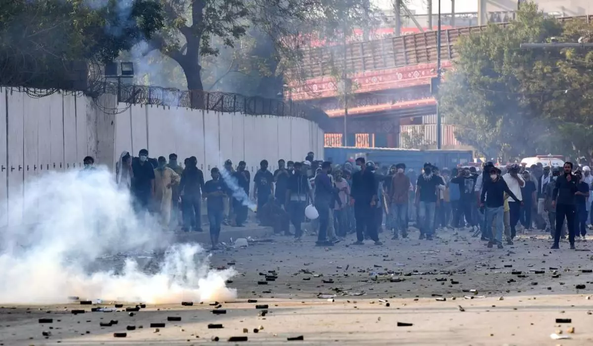 Пәкістандағы наразылық кезінде 20 адам қаза тауып, 100-ден астамы жарақат алды