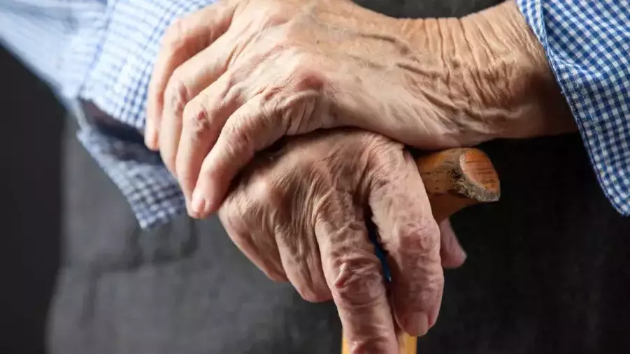 Алматыда зейнеткерге салынған айыппұл қоғам талқысына түсті