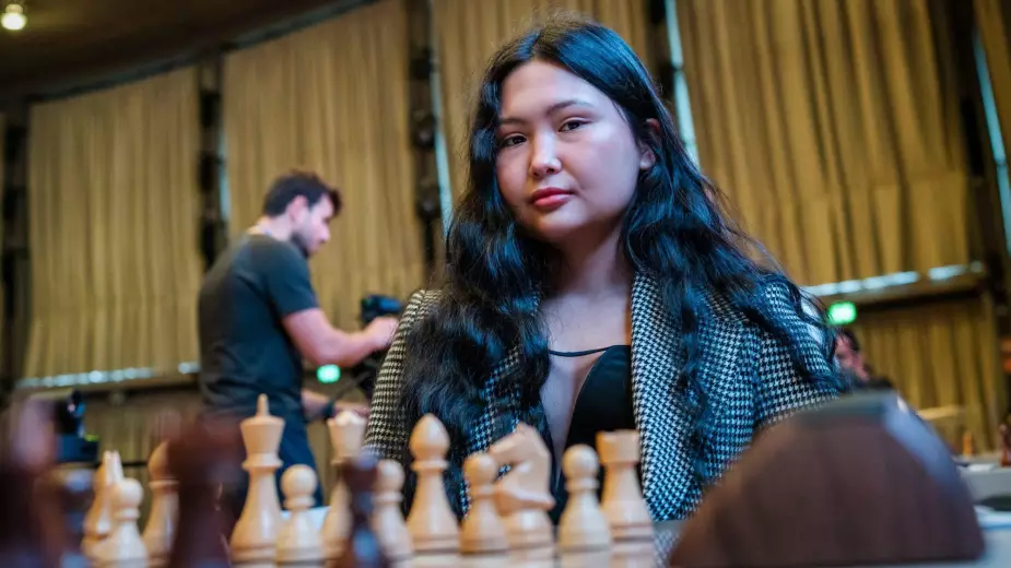 Среди сильнейших. Бибисара Асаубаева поднялась в мировом рейтинге FIDE