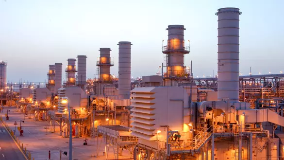 Иран дрондары әлемдегі ең ірі мұнай зауытына соққы жасады