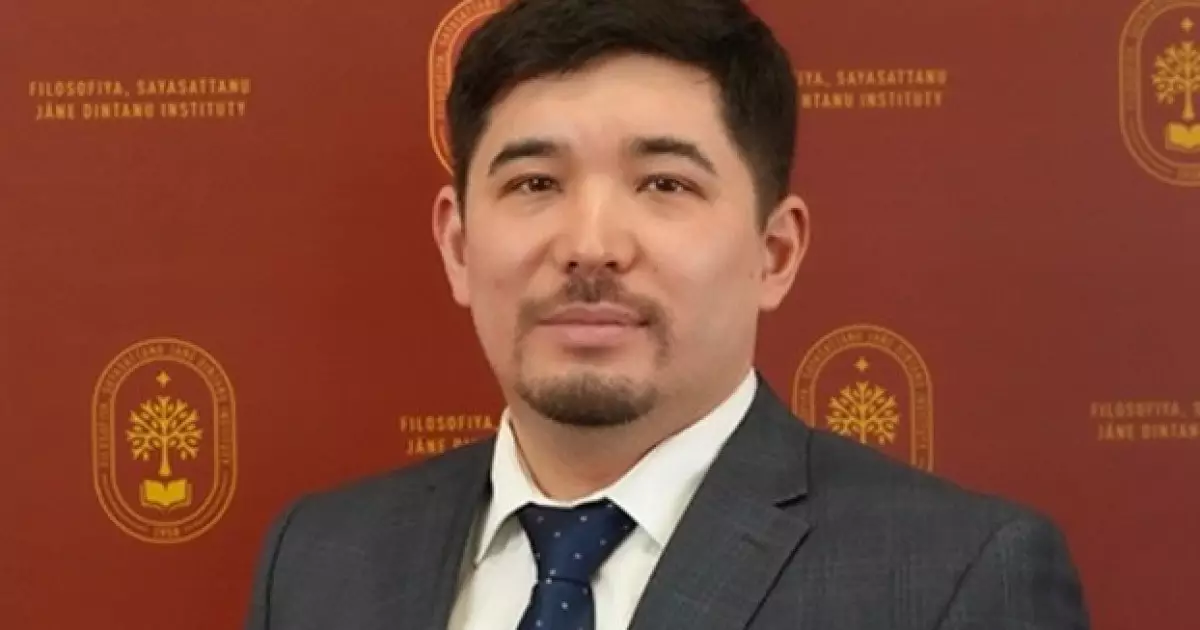   Ғалымдар жаңа Конституцияға қолдау білдірді   