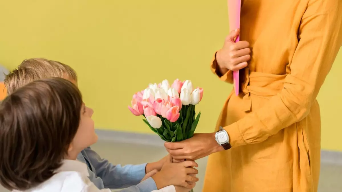 8 наурызда мұғалімге сыйлық беру: заңдағы шектеу қандай?