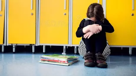 "Басын бұтына тақап, басқан": Оқушыға азғындық жасаған шымкенттік мұғалім туралы тағы сұмдық дерек шықты