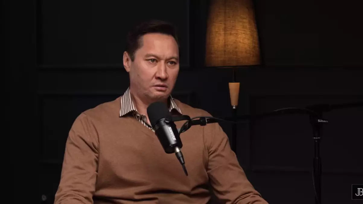 "Атып өлтіріп кетеді": Азамат Сатыбалды "Қазақфильм" басшылығынан неге кеткенін айтты (ВИДЕО) 