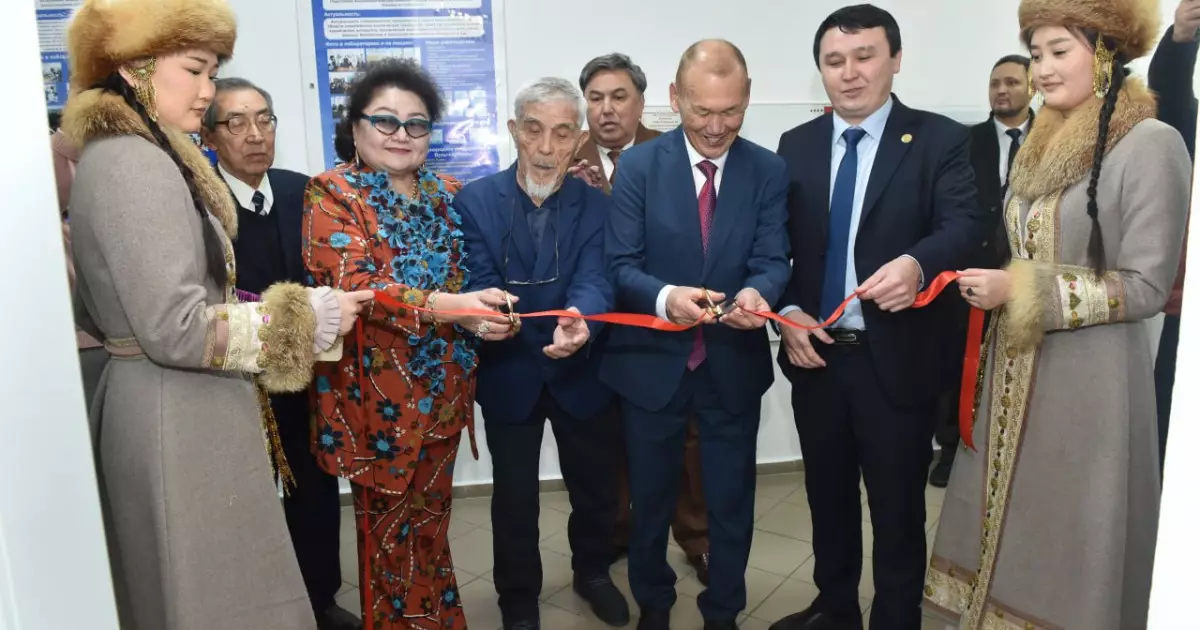   ҚазҰУ-да Өмірбек Жолдасбеков атындағы Цифрлық инженерия клубы ашылды   