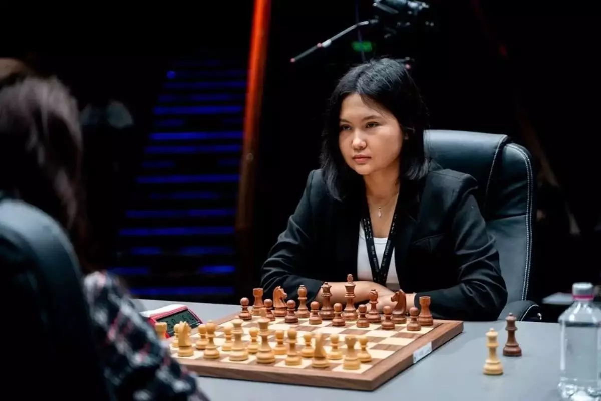 Бибісара Асаубаева FIDE рейтингінде үздік он шахматшының қатарына енді