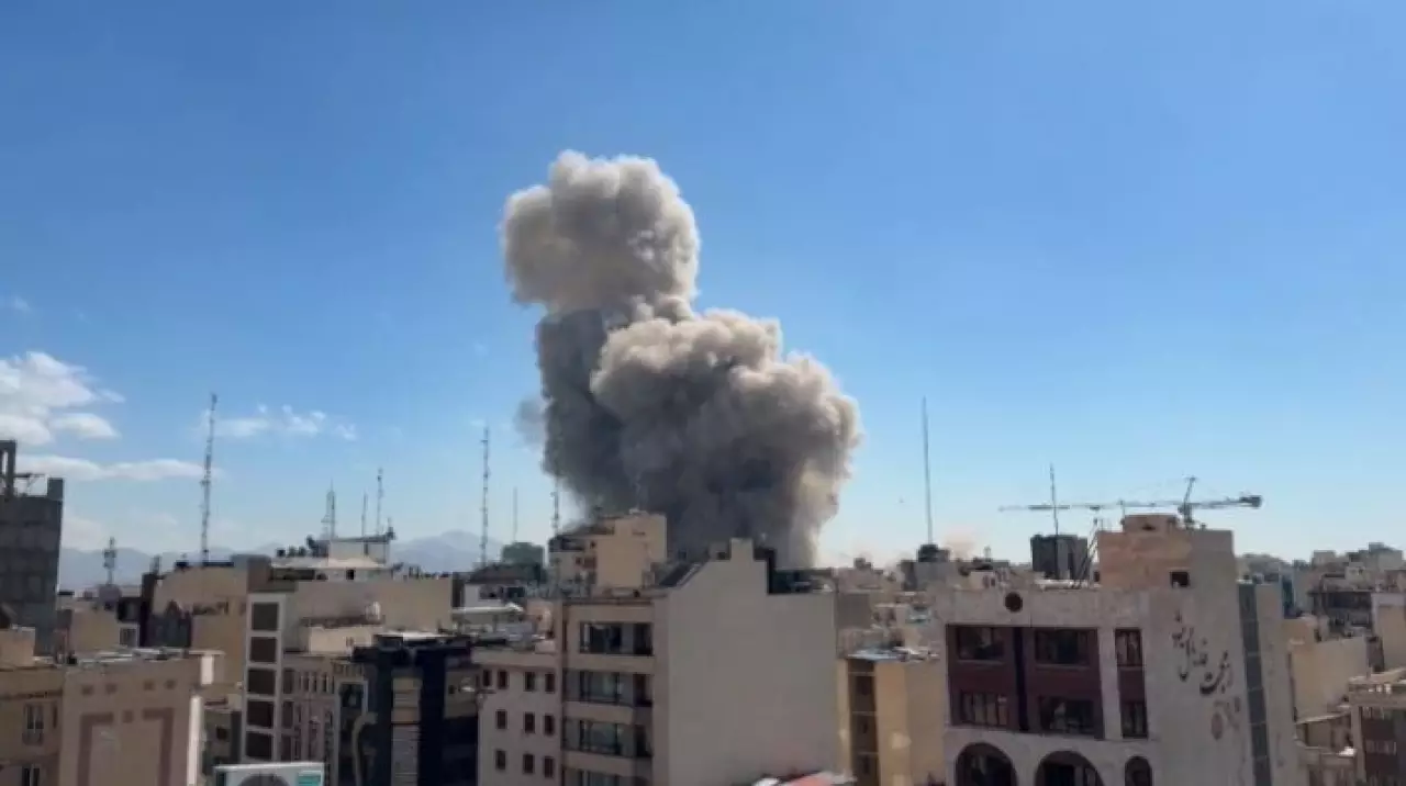 Число погибших в Иране достигло 555 человек