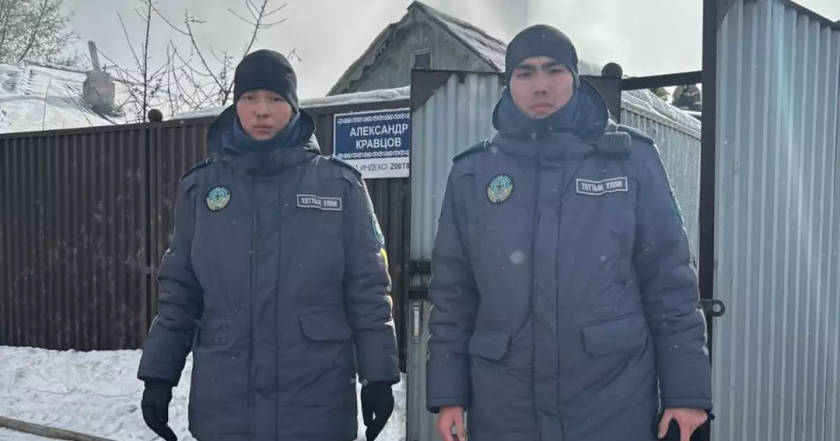  Ұлттық ұланның әскери қызметкерлері өрт кезінде жарылыстың алдын алды 