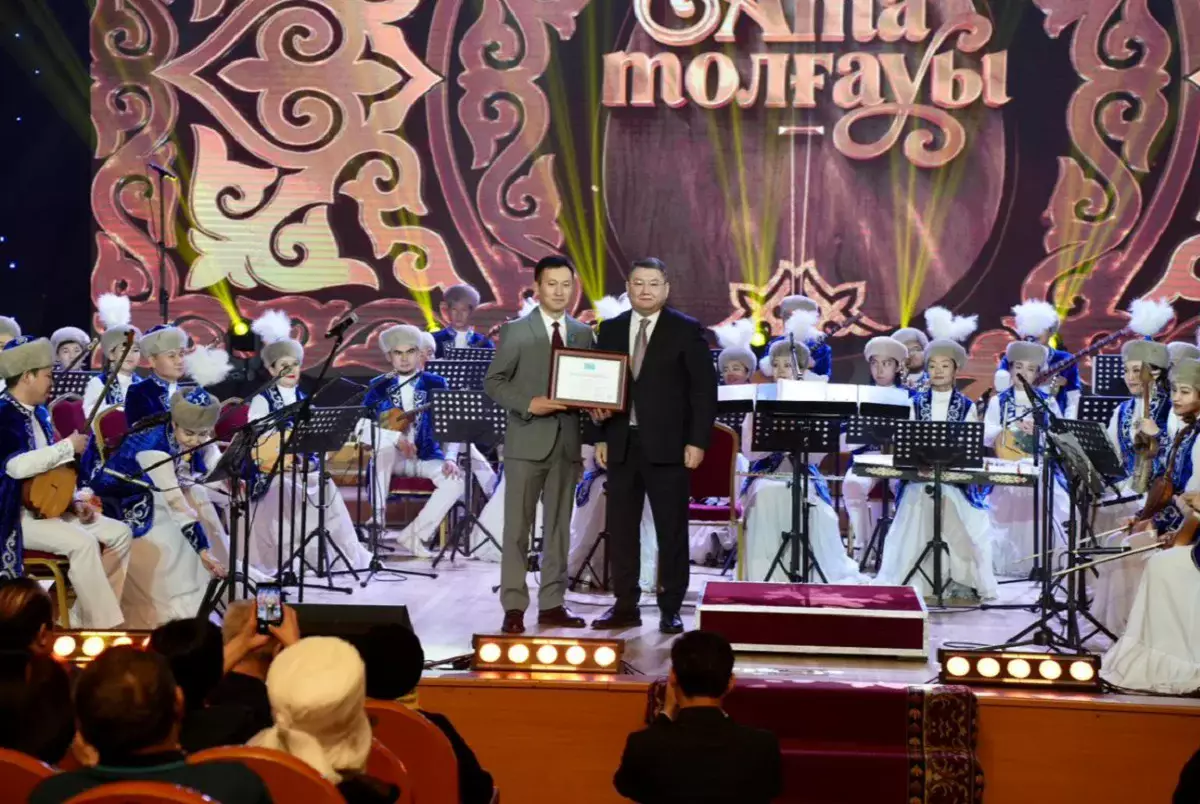 Ата толғауы: Жамбыл Жабаевтың 180 жылдығына орай салтанатты кеш өтті