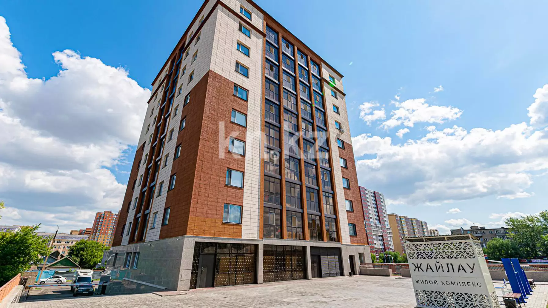 Астанадағы тұрғын үй кешені дауға қалды (ВИДЕО)