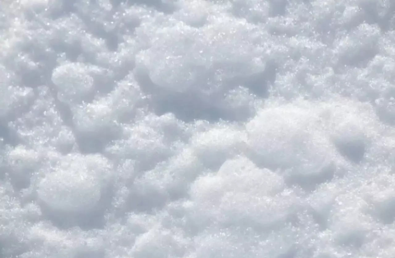 Мужчину нашли по пояс в снегу в степи Костанайской области