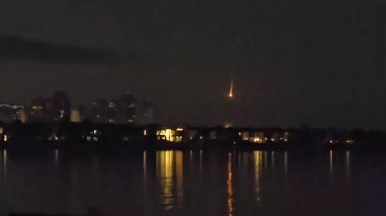 Закрытое небо ОАЭ: что будет с казахстанцами