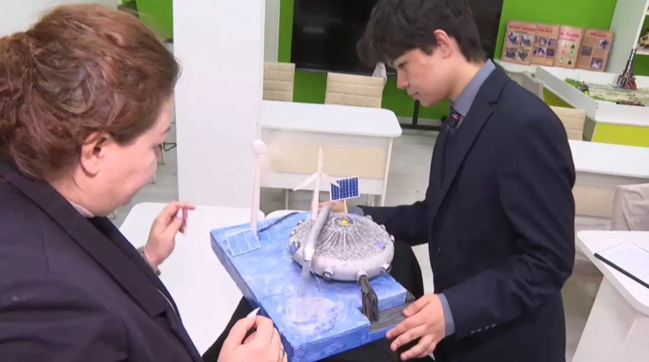 Павлодарлық оқушы ерекше робот құрастырды