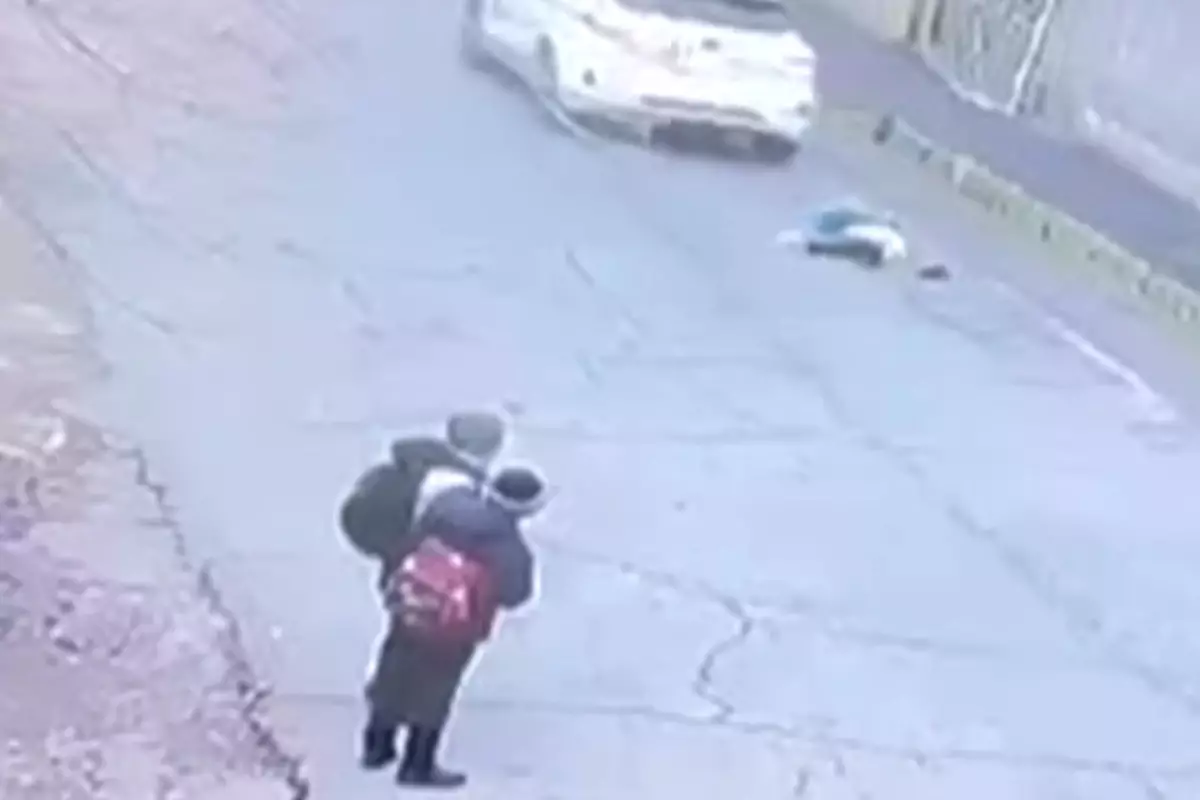 В Туркестанской области женщина на внедорожнике сбила детей 