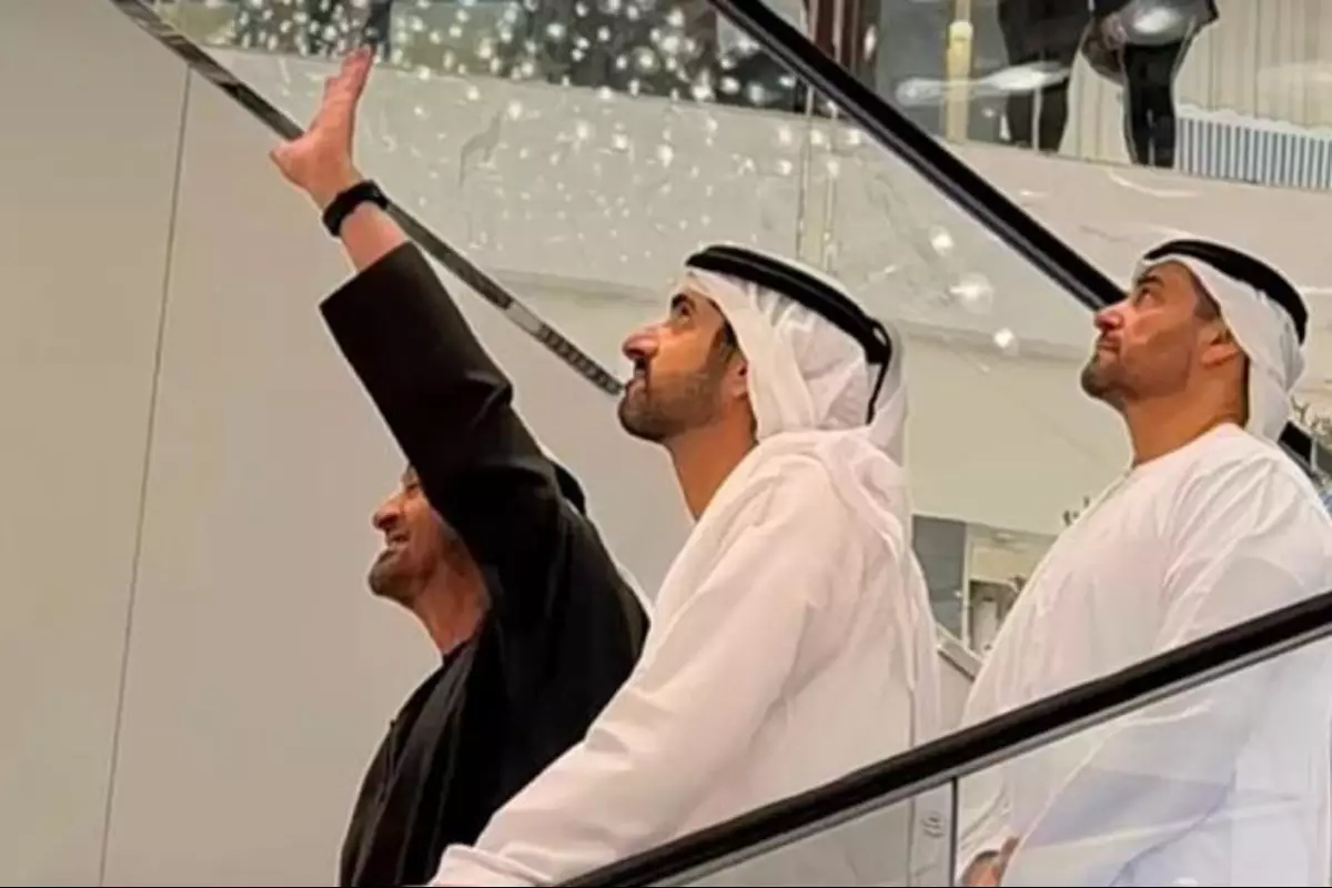 Ужин в ТРЦ вместо бункера: Как лидер Эмиратов успокаивал жителей Дубая