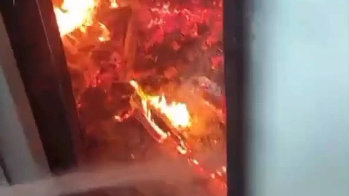 В Астане потушили пожар в 21-этажном жилом доме