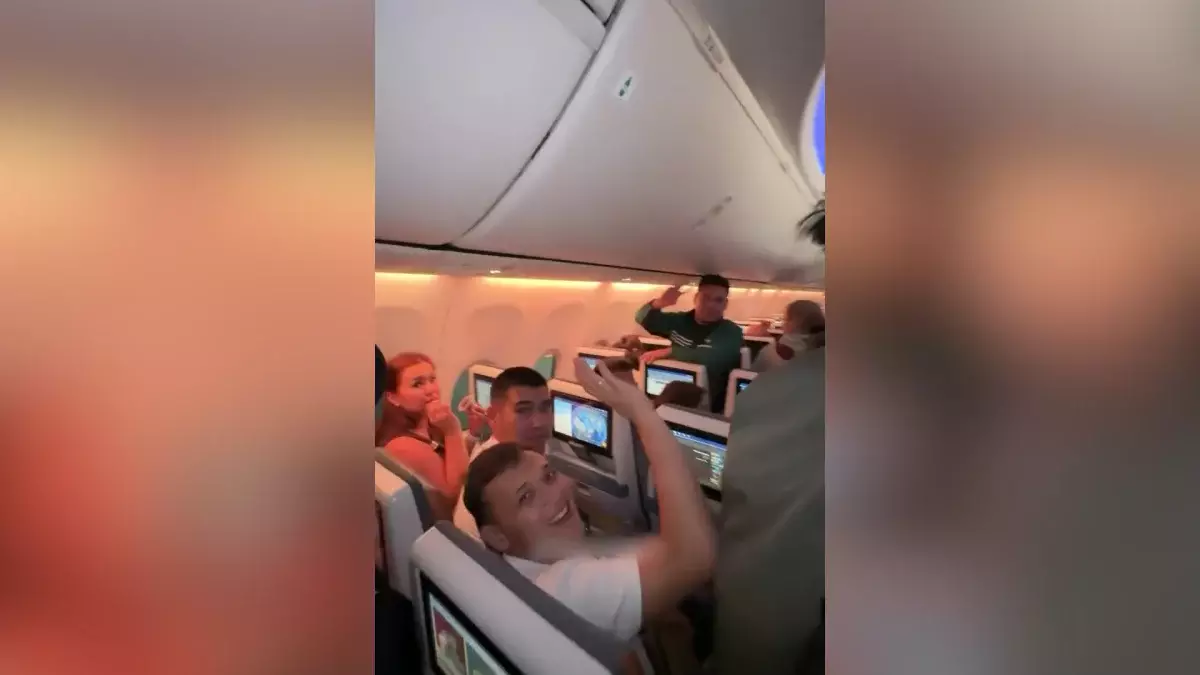 Дубайдан үш жүзден астам отандасымыз елге жеткізілді