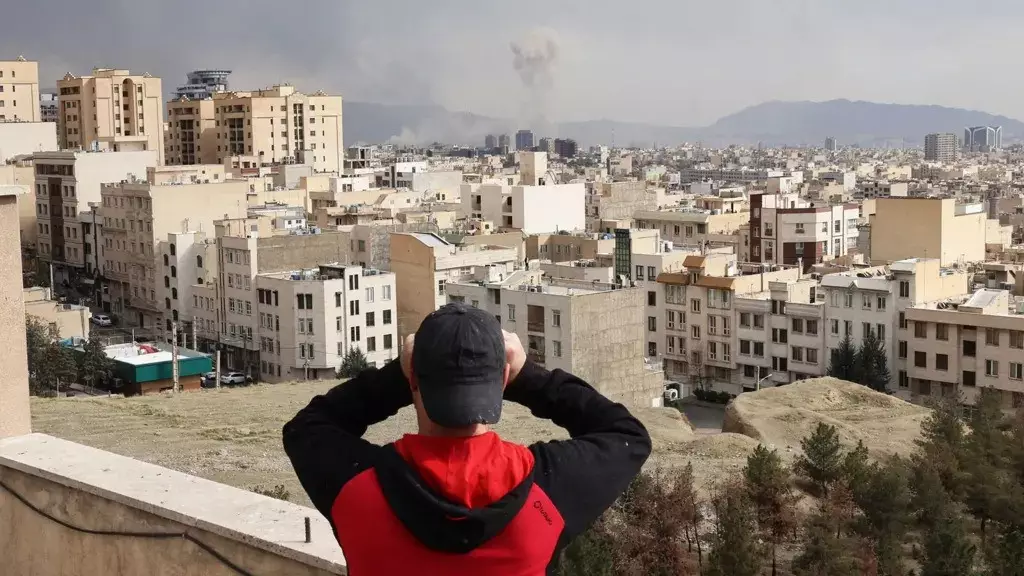 Неліктен АҚШ пен Израиль Иранға шабуыл жасады және соғыс қанша уақытқа созылуы мүмкін?