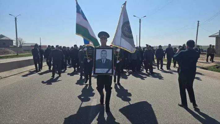 Инспектор ДПС Хосилбек Эшназаров посмертно награжден медалью «Жасорат»