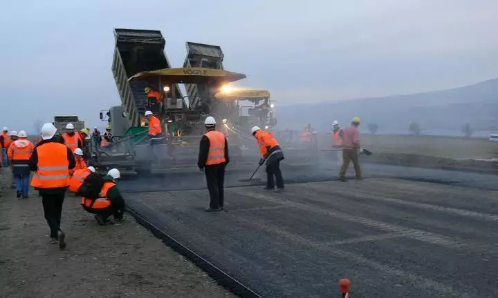 Қазақстанда алдағы үш жыл ішінде жол салуға 4,6 триллион теңге жұмсалмақ