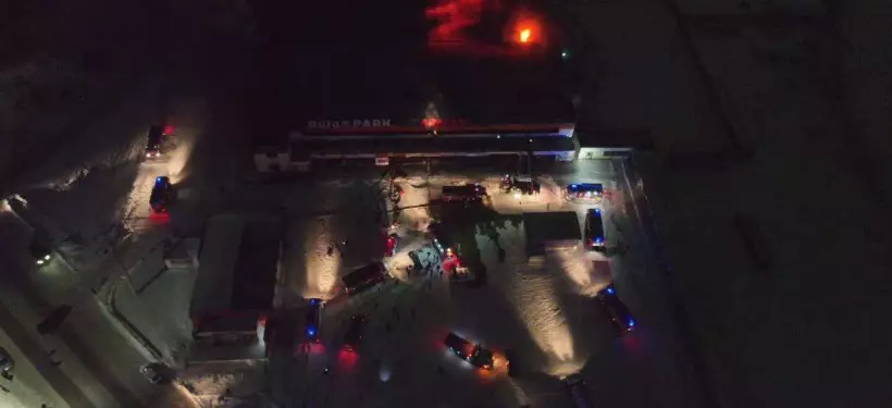 Детский развлекательный центр горит в Семее: создан оперативный штаб