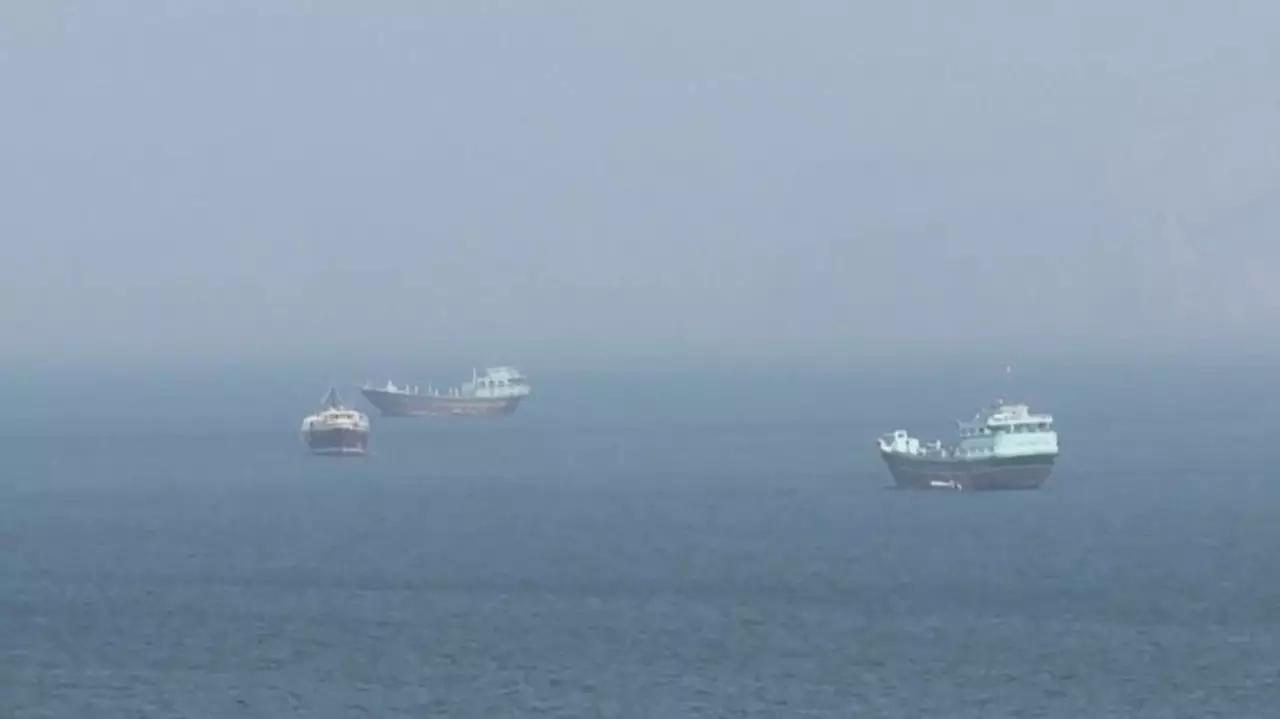 Иран: Ормуз бұғазын атқылаймыз